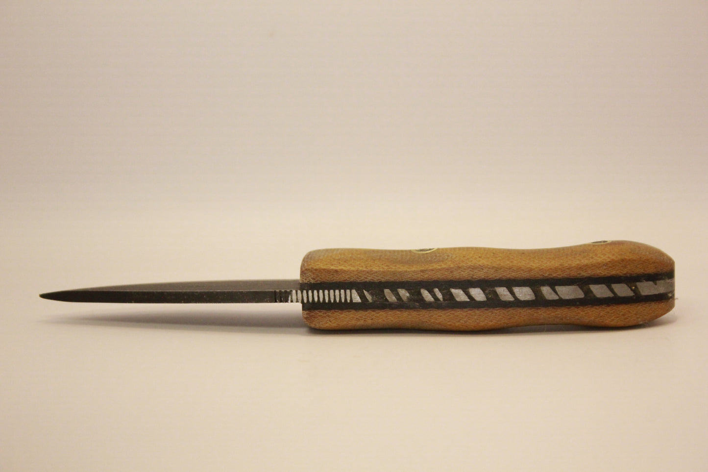 PLEASE CLICK THE PICTURE TO SEE KNIVES: Custom Order Knives, one of a kind. Email me with questions and mention KNIVES in subject.  foxden52@msn.com