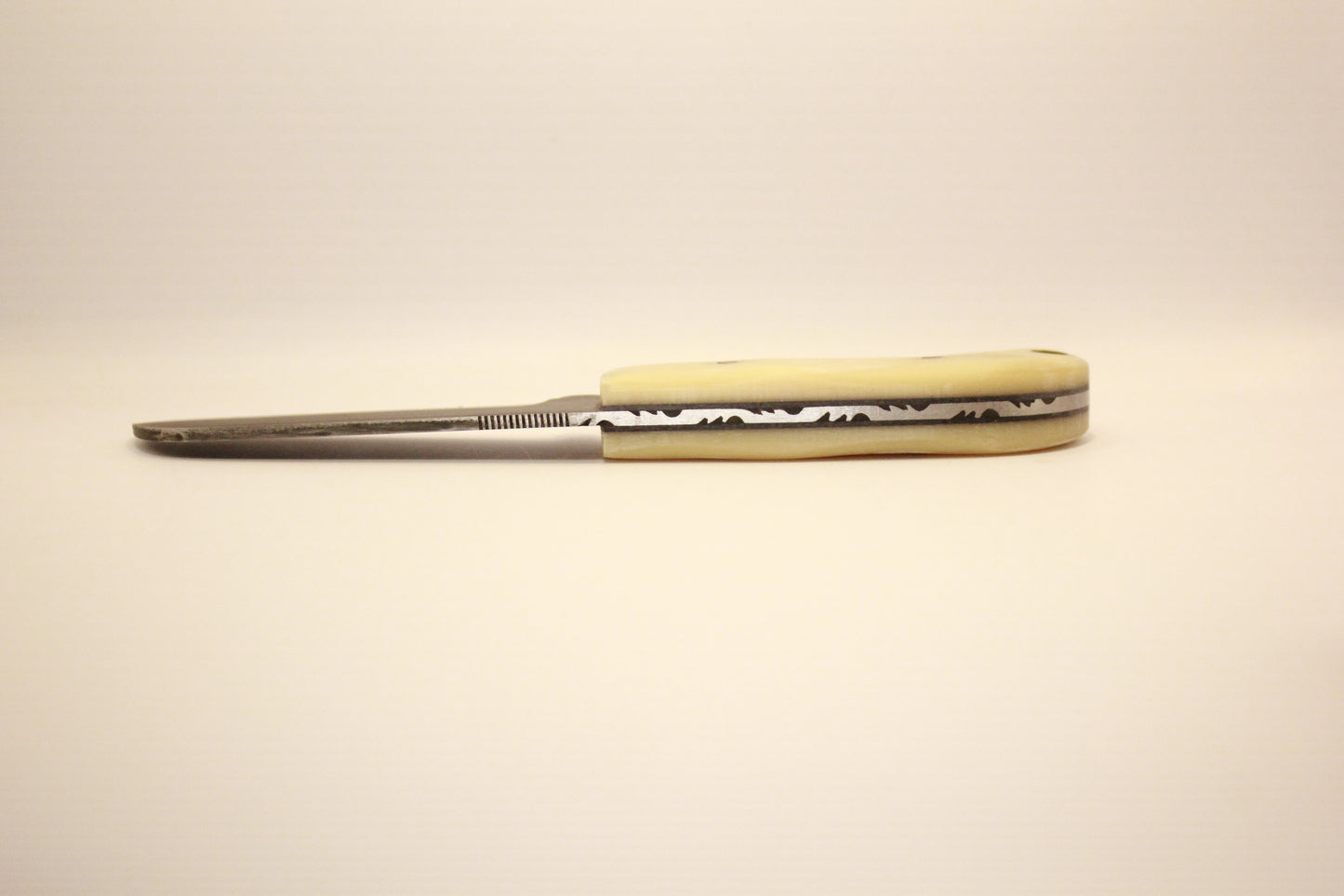 PLEASE CLICK THE PICTURE TO SEE KNIVES: Custom Order Knives, one of a kind. Email me with questions and mention KNIVES in subject.  foxden52@msn.com